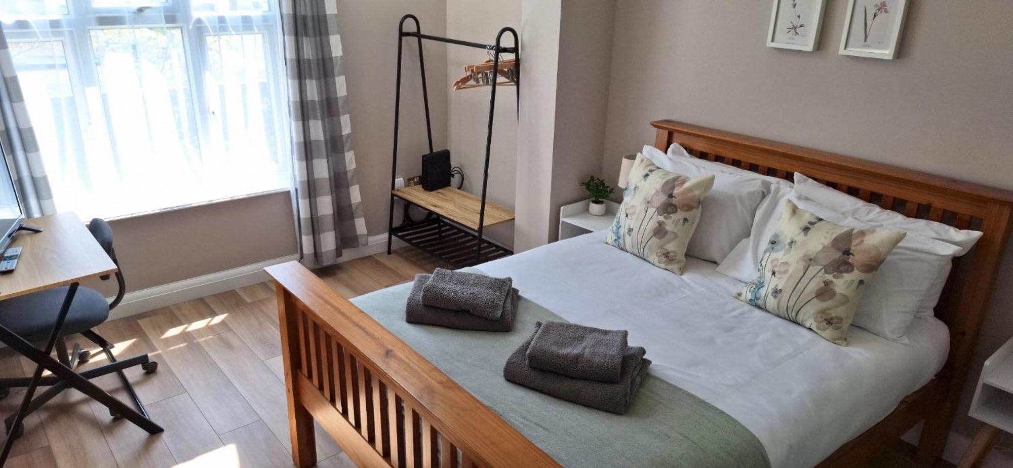 Apartment New 3 Bedrooms Flat In Ashford Near Heathrow